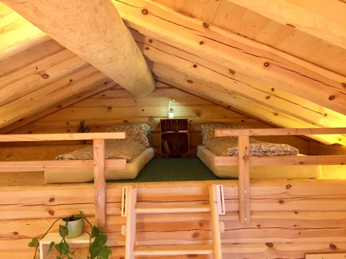 Blockhaus Chalet mit eigenem Badefass und Infrarotsauna auf der Terrasse Oberschützen Exterior foto