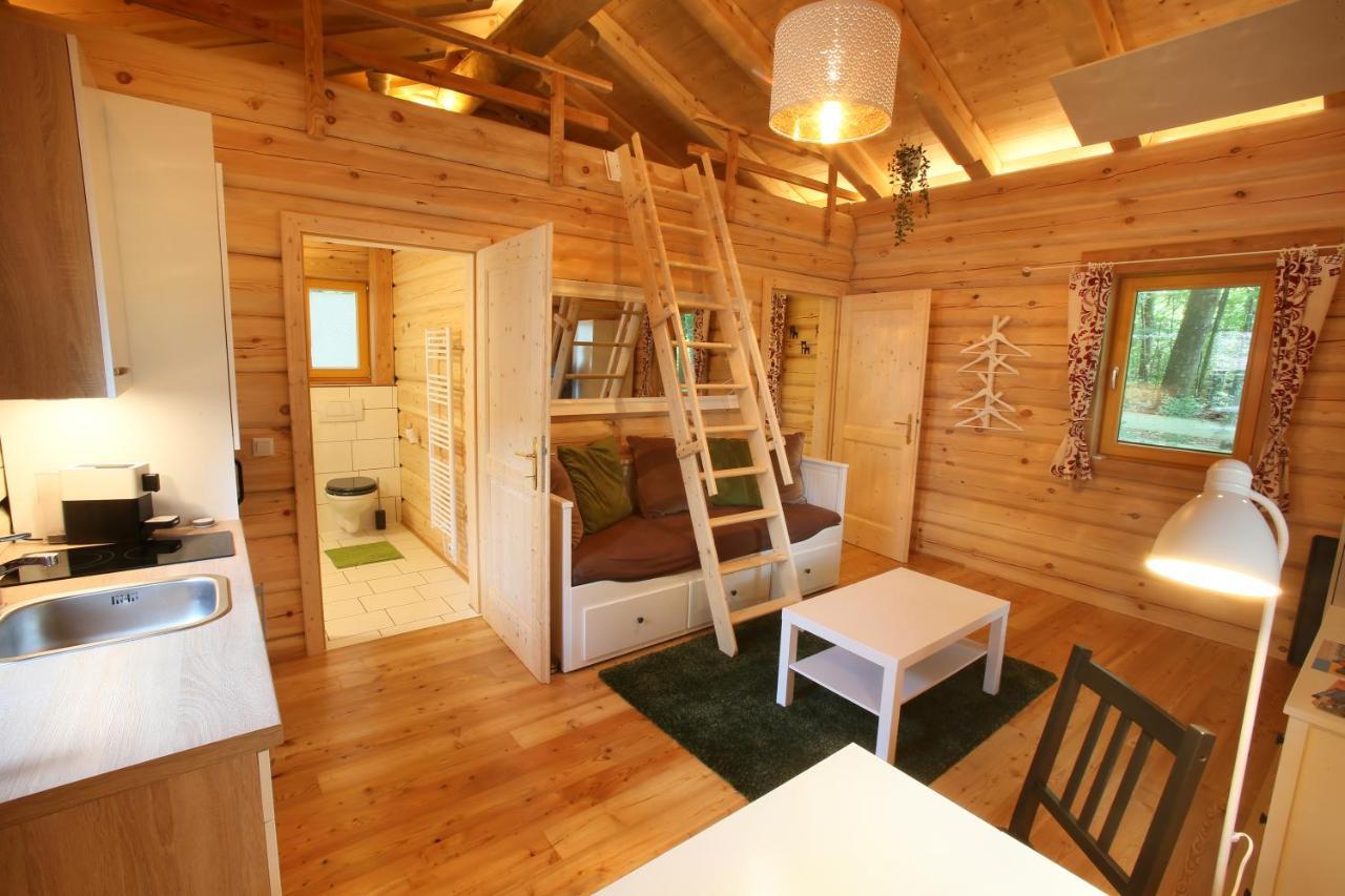 Blockhaus Chalet mit eigenem Badefass und Infrarotsauna auf der Terrasse Oberschützen Exterior foto